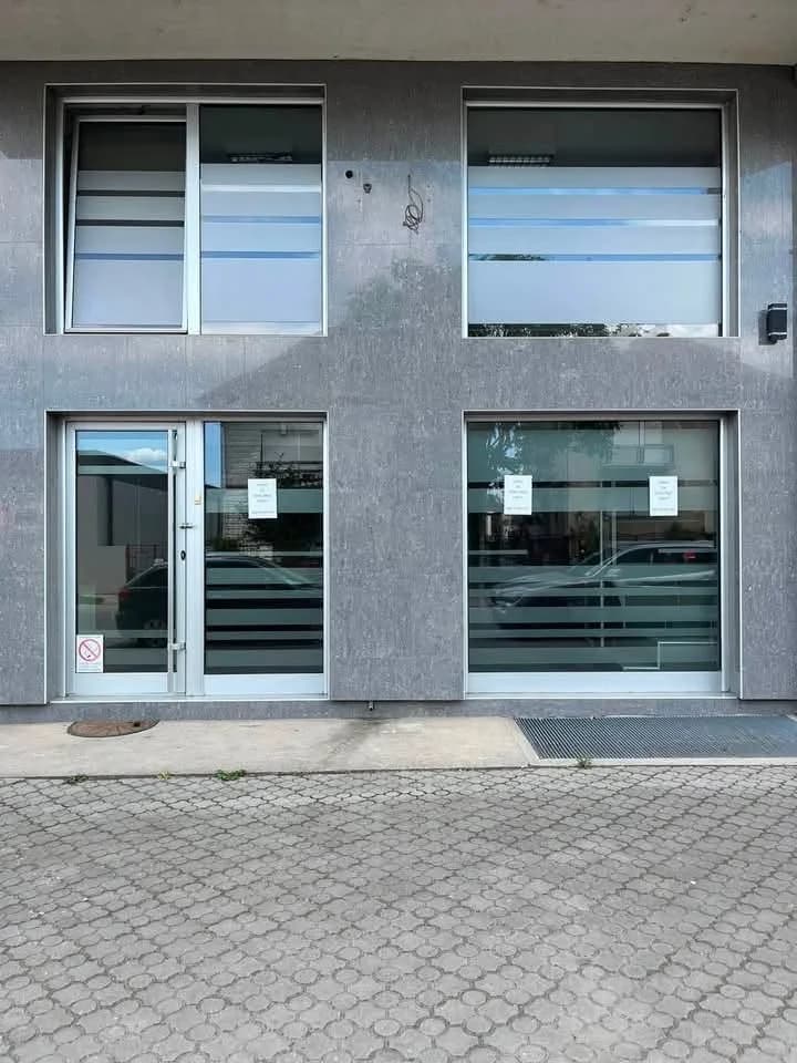 Izdajem lokal u Rumi