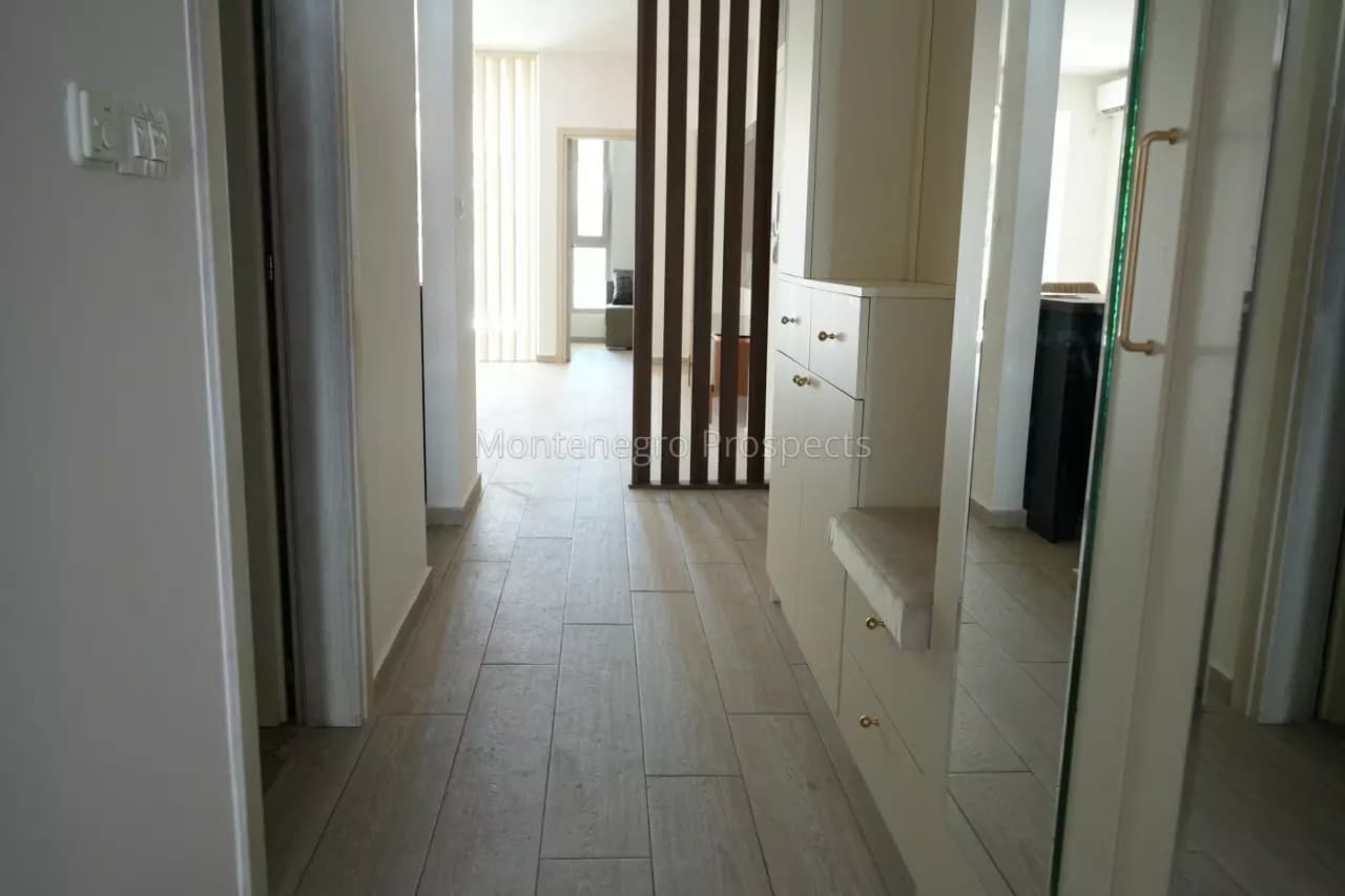 Komforan stan u Budvi