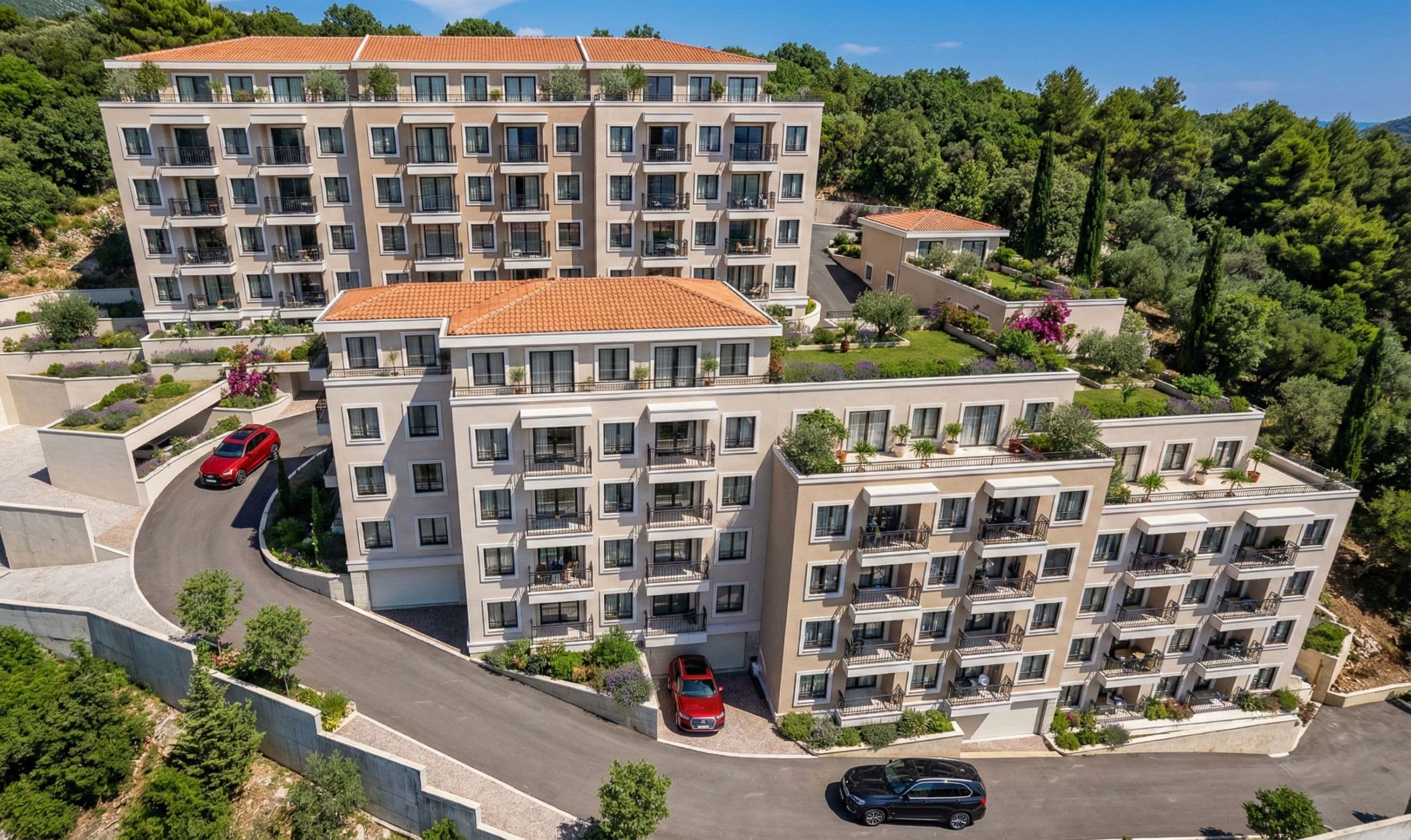 Kompleks u Budvi br. 2570