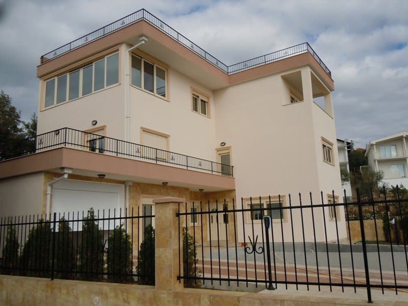 Kuća u Budvi br. 556