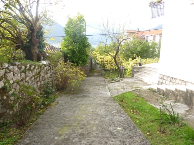 Kuća u Kumboru br. 568