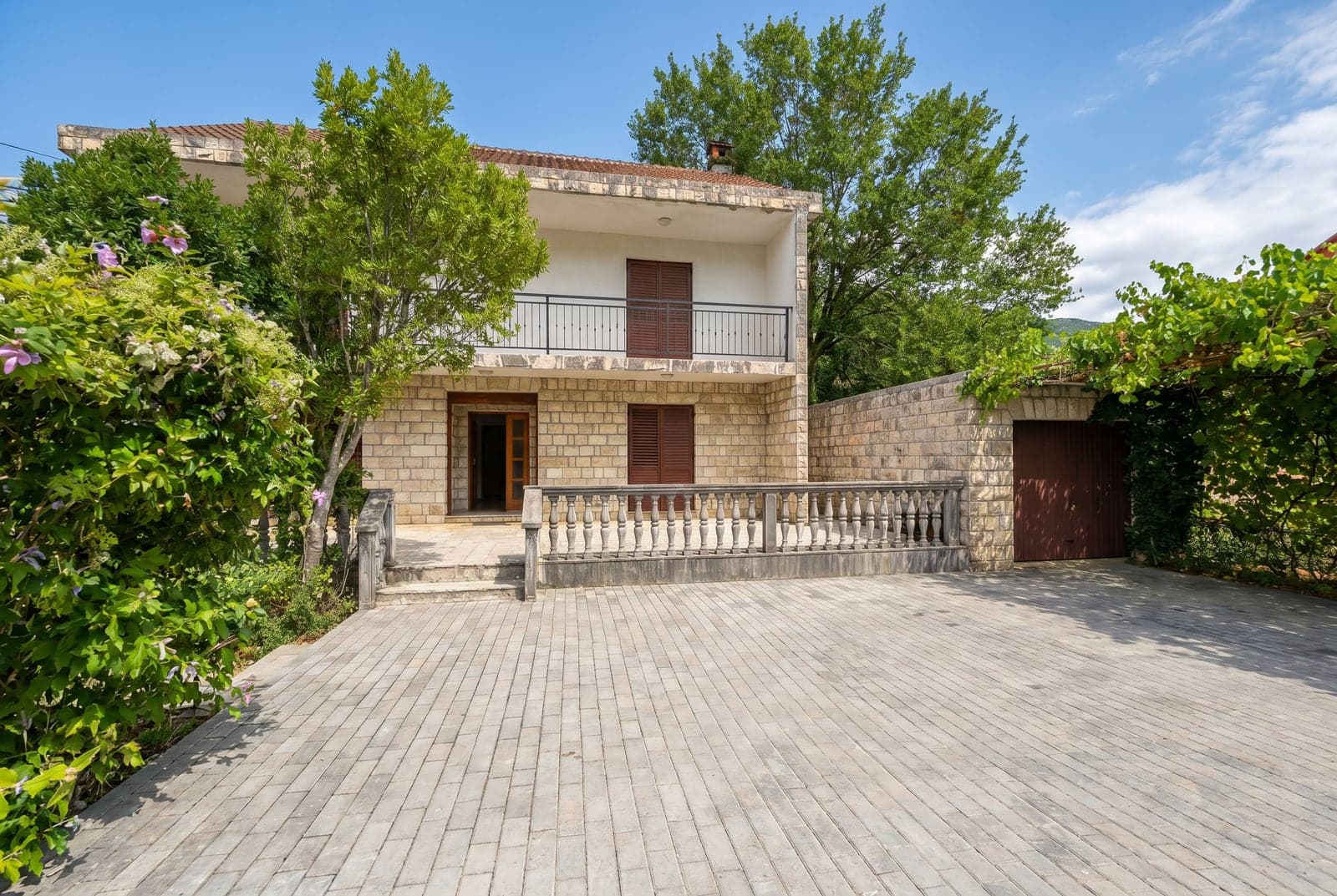 Kuća u Lastvi br. 2769