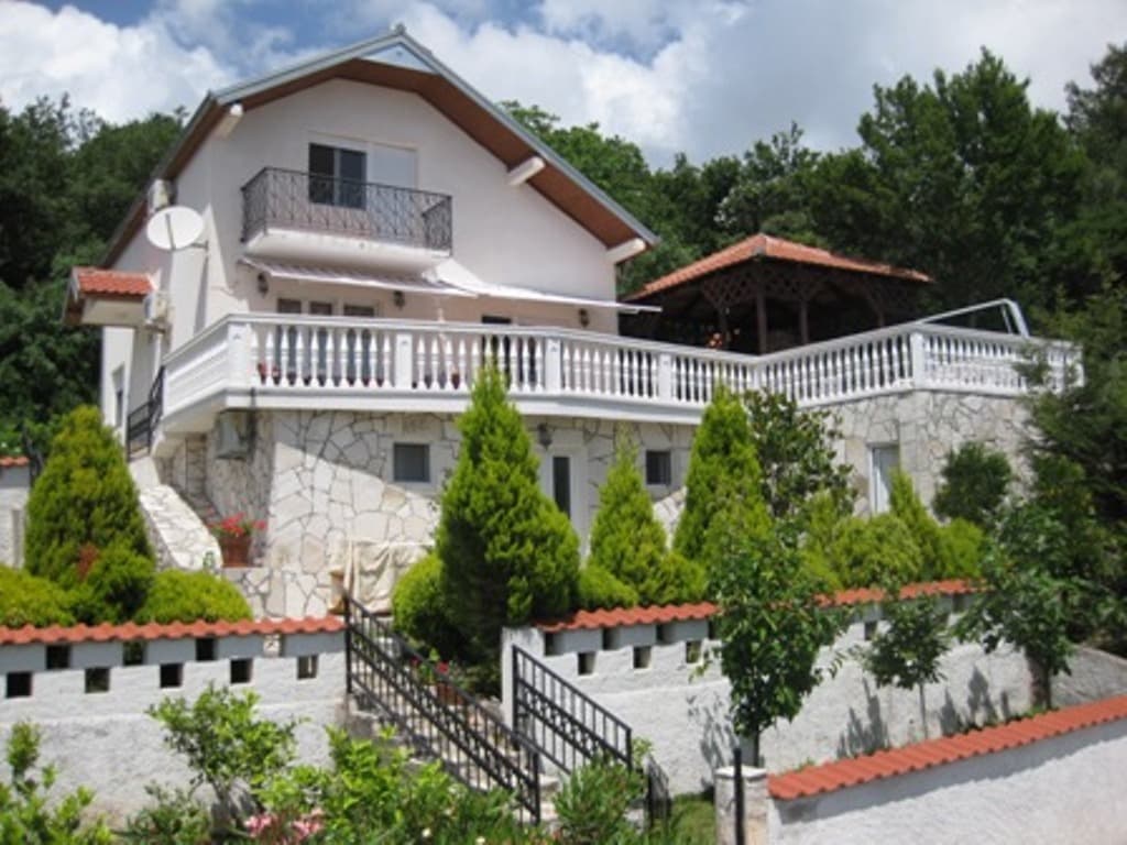 Kuća u Sutomoru br. 1077