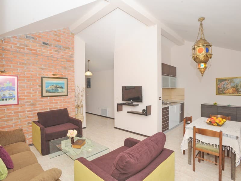 Vila u Bigovu br. 509