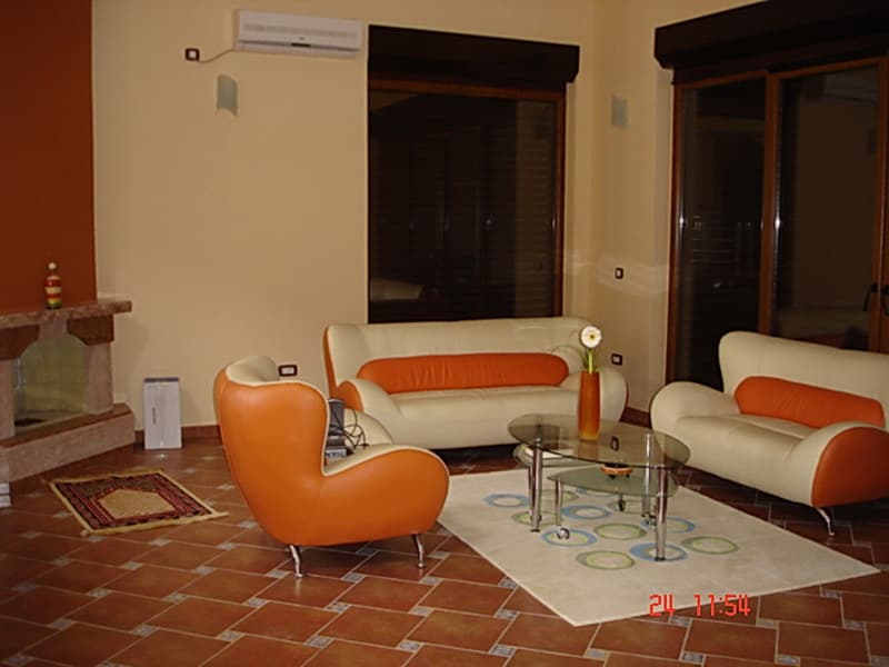 Vila u Utehi br. 445
