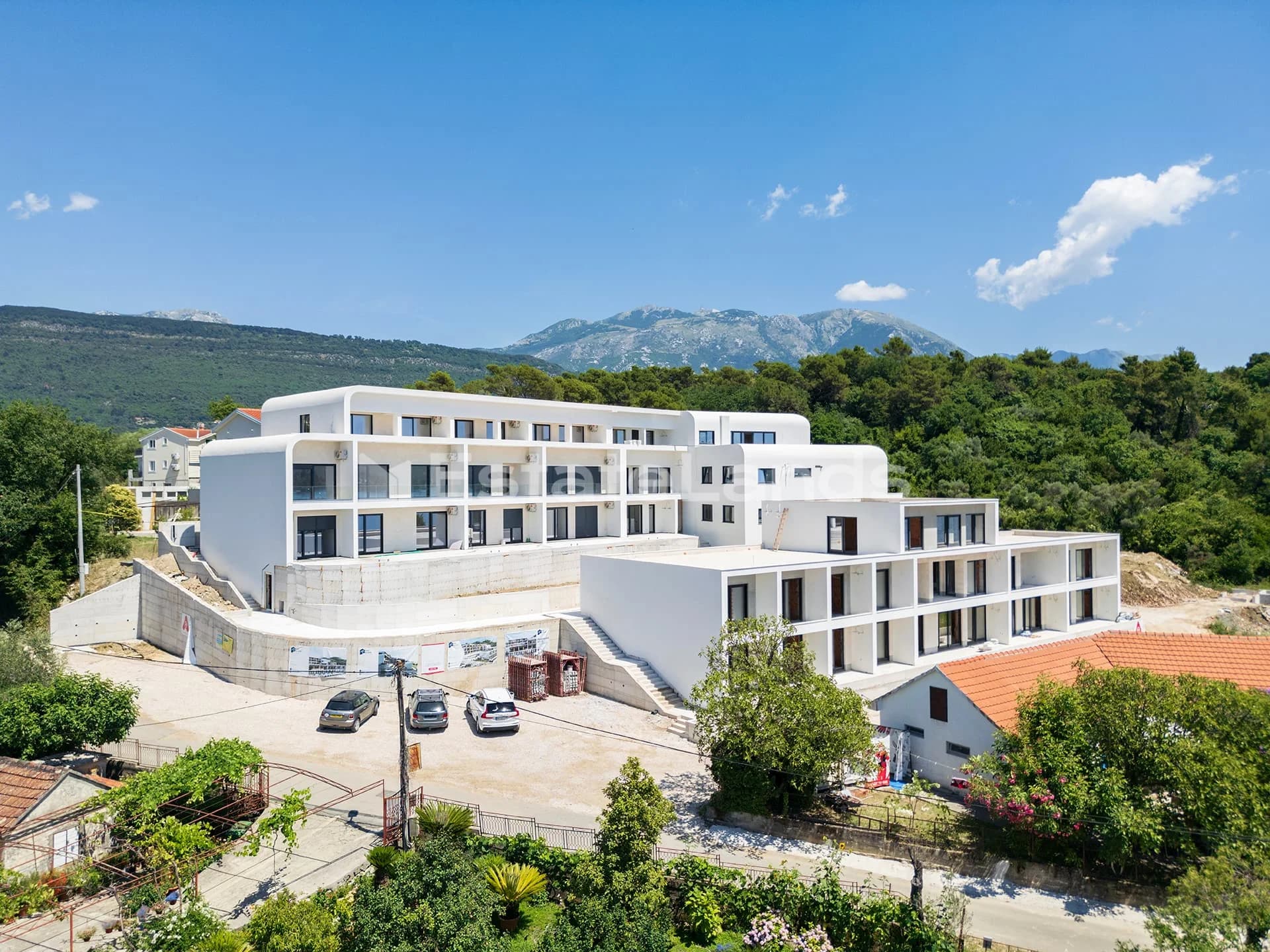Apartmani u novogradnji na samo 30 metara od plaže