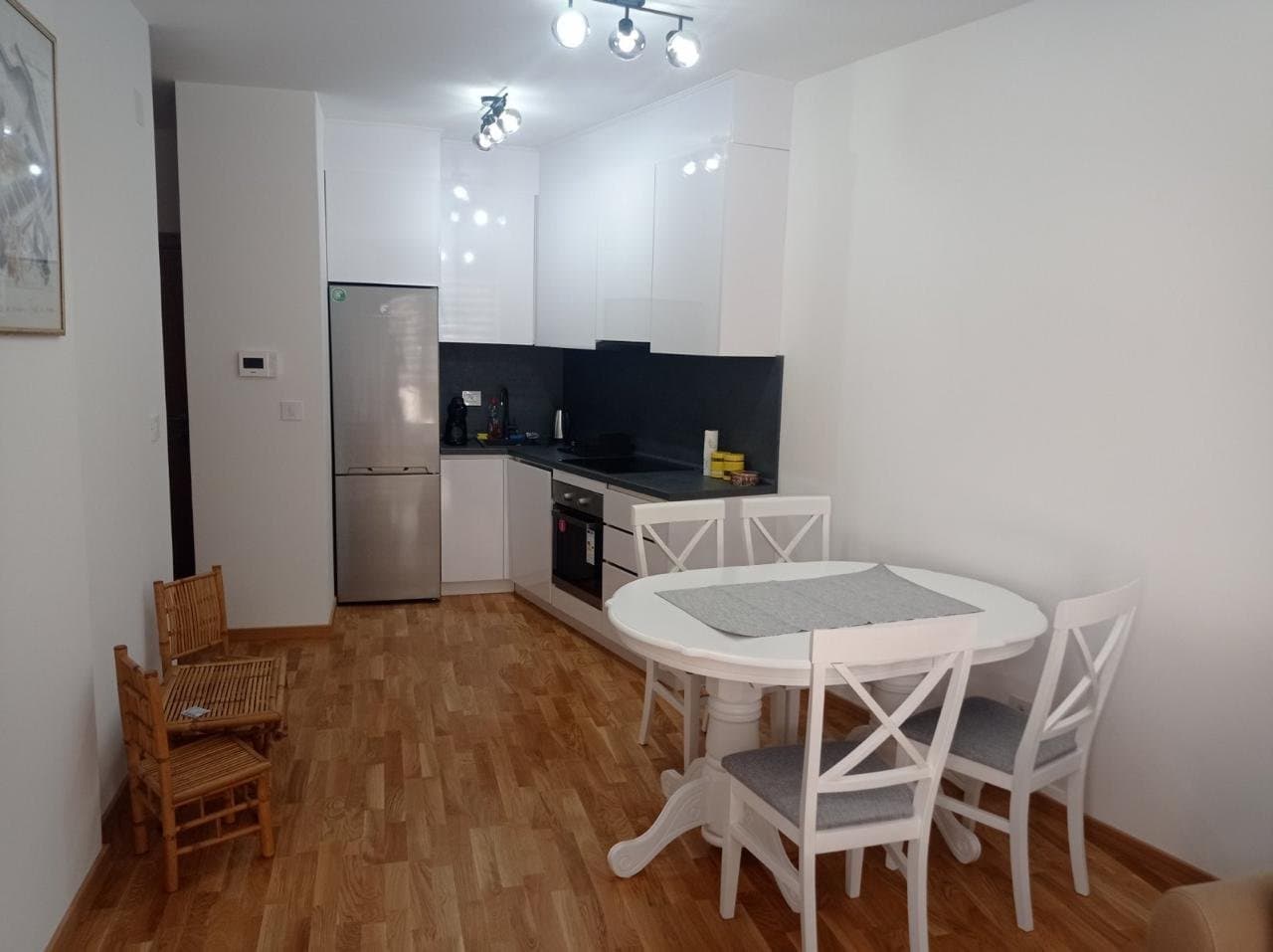 Apartment with 2 bedrooms, 67.00 m2 in Bečići, Budva Okolina