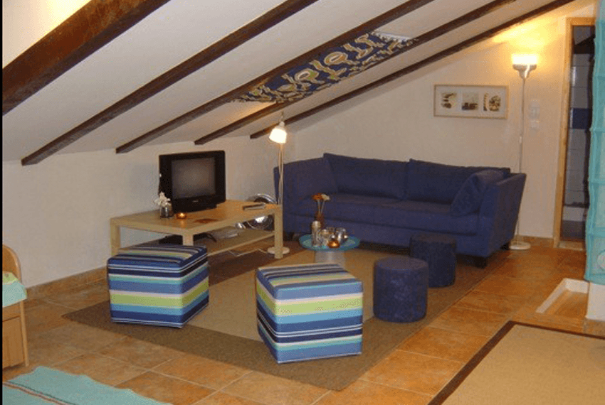 Charming waterside stone property with boat mooring, Prcanj