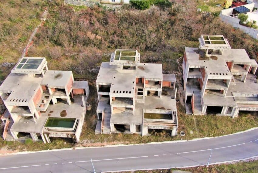 Excellent villas for sale in Blizikuce, Budva area