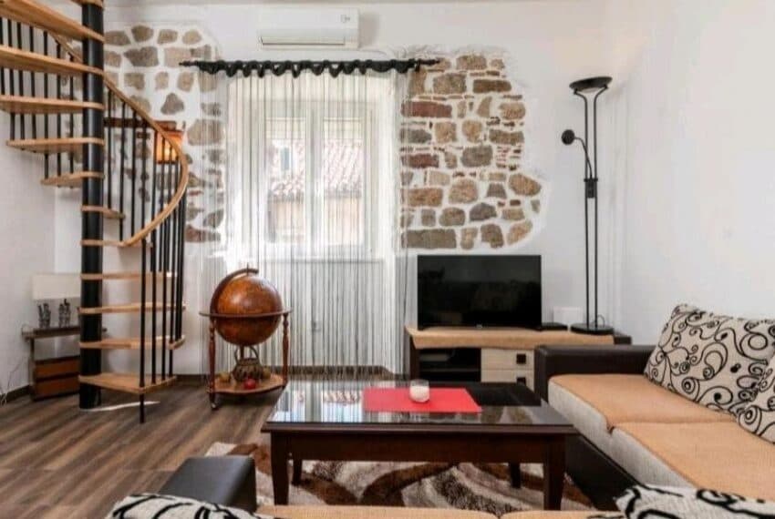 Fantastic one-bedroom duplex in the Old town, Kotor