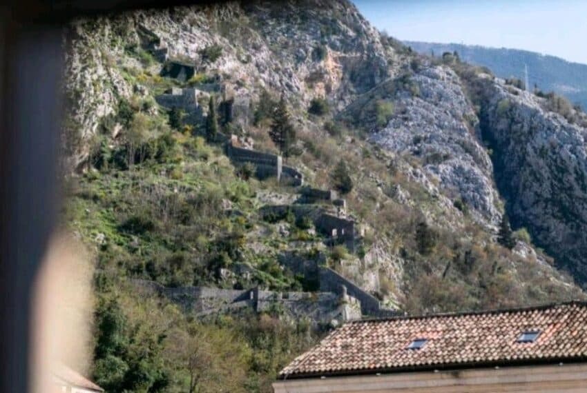 Fantastic one-bedroom duplex in the Old town, Kotor