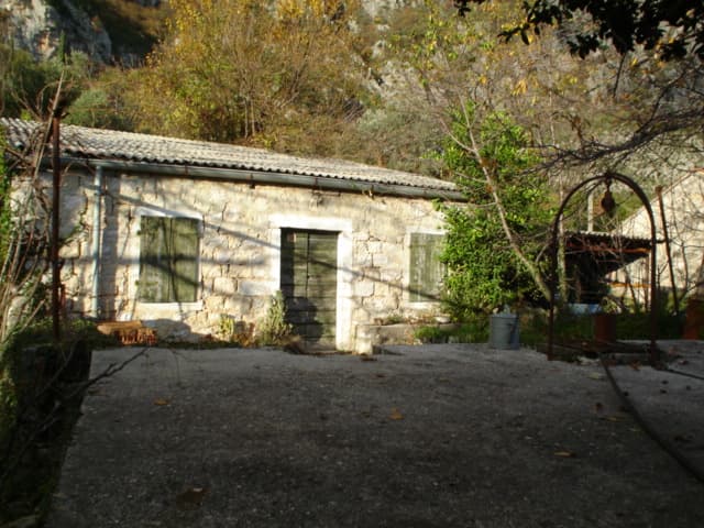Građevinsko zemljište u Herceg Novom br. 381