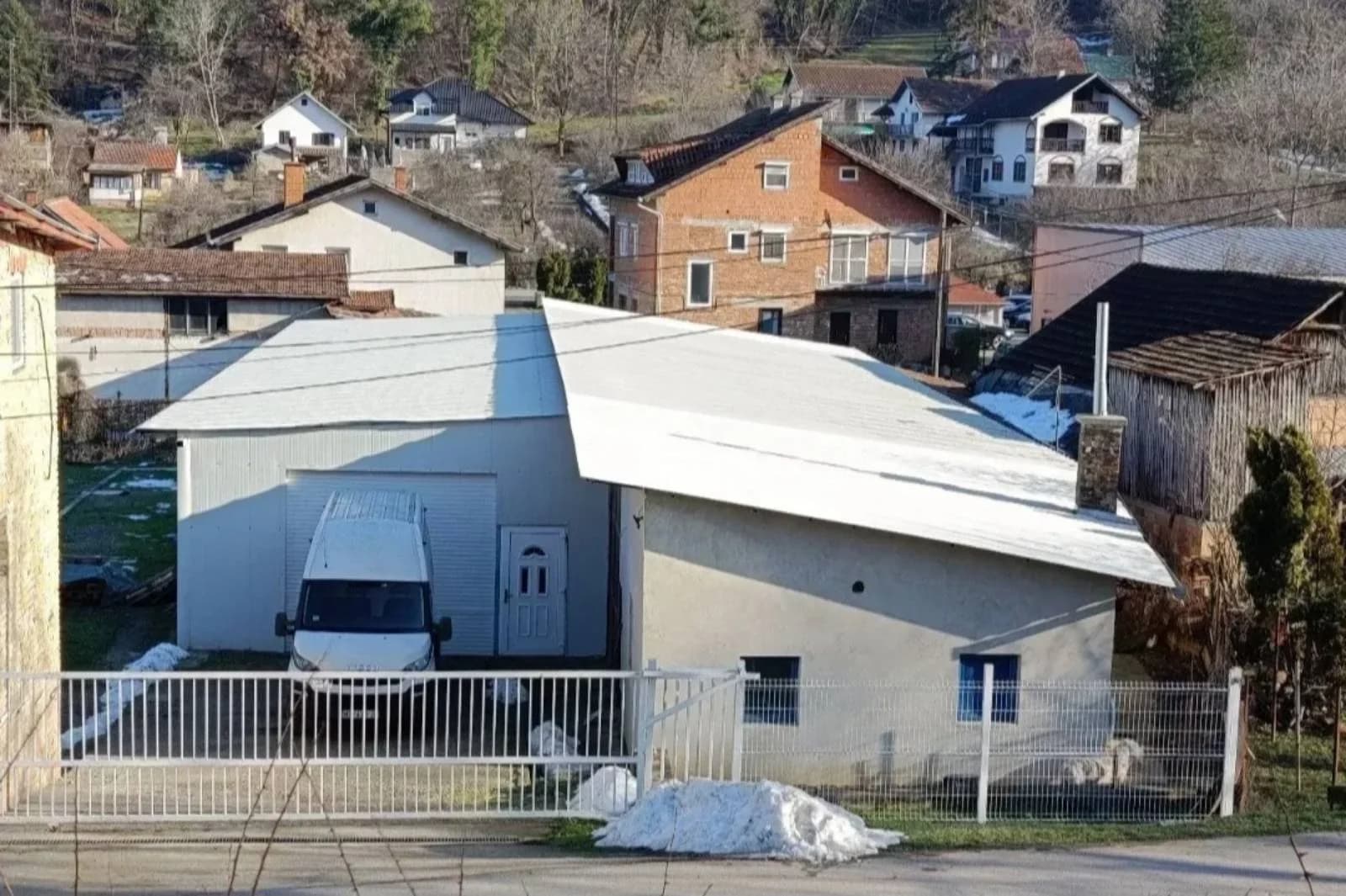Hala,magacin,skladiste za izdavanje