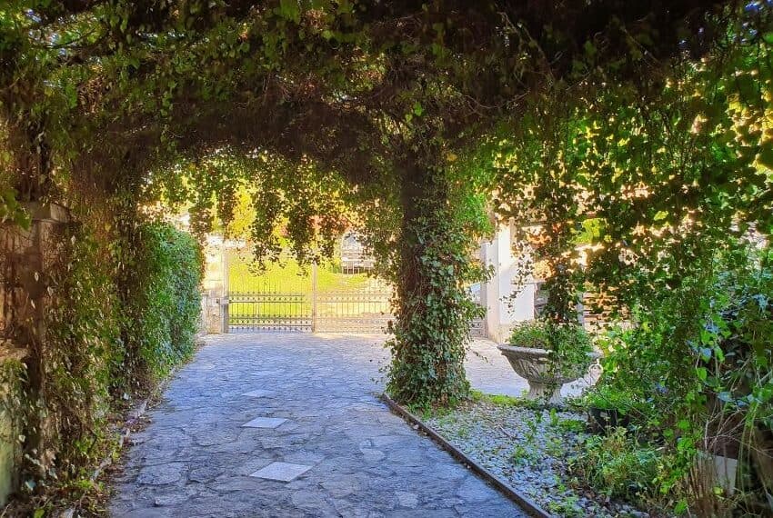 House for sale in a quiet and cozy place, Tivat