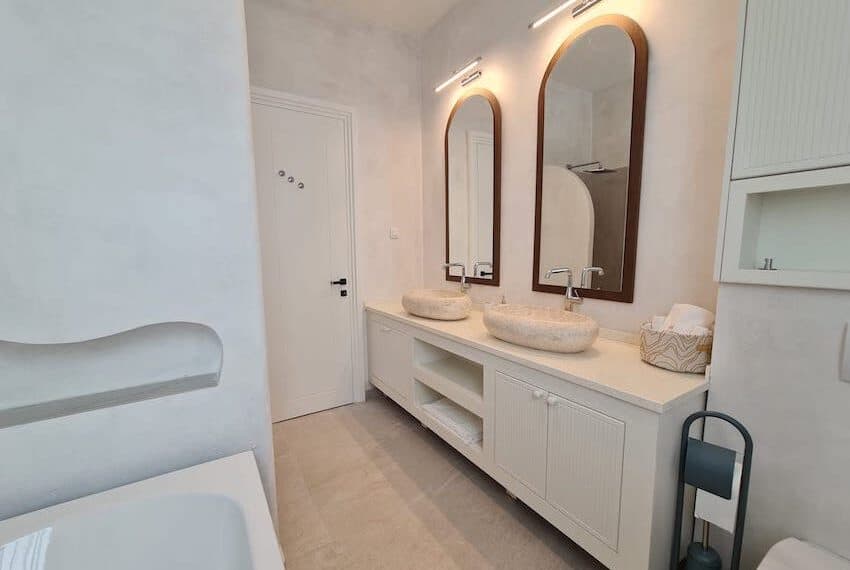 Impressive five-bedroom villa with stunning sea view in Skocidjevojka, Budva