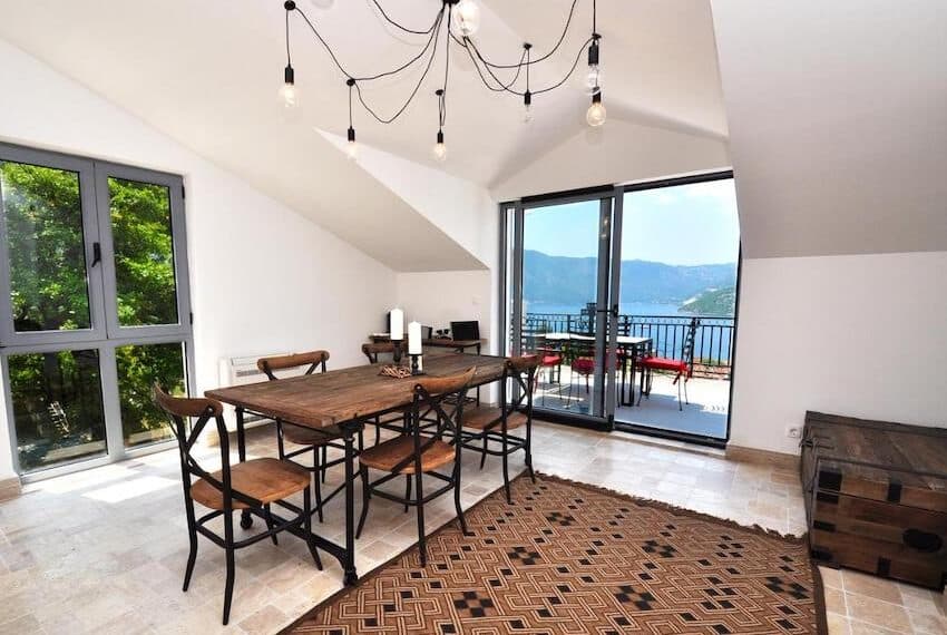 Impressive penthouse with panoramic sea views, Risan, Kotor Bay