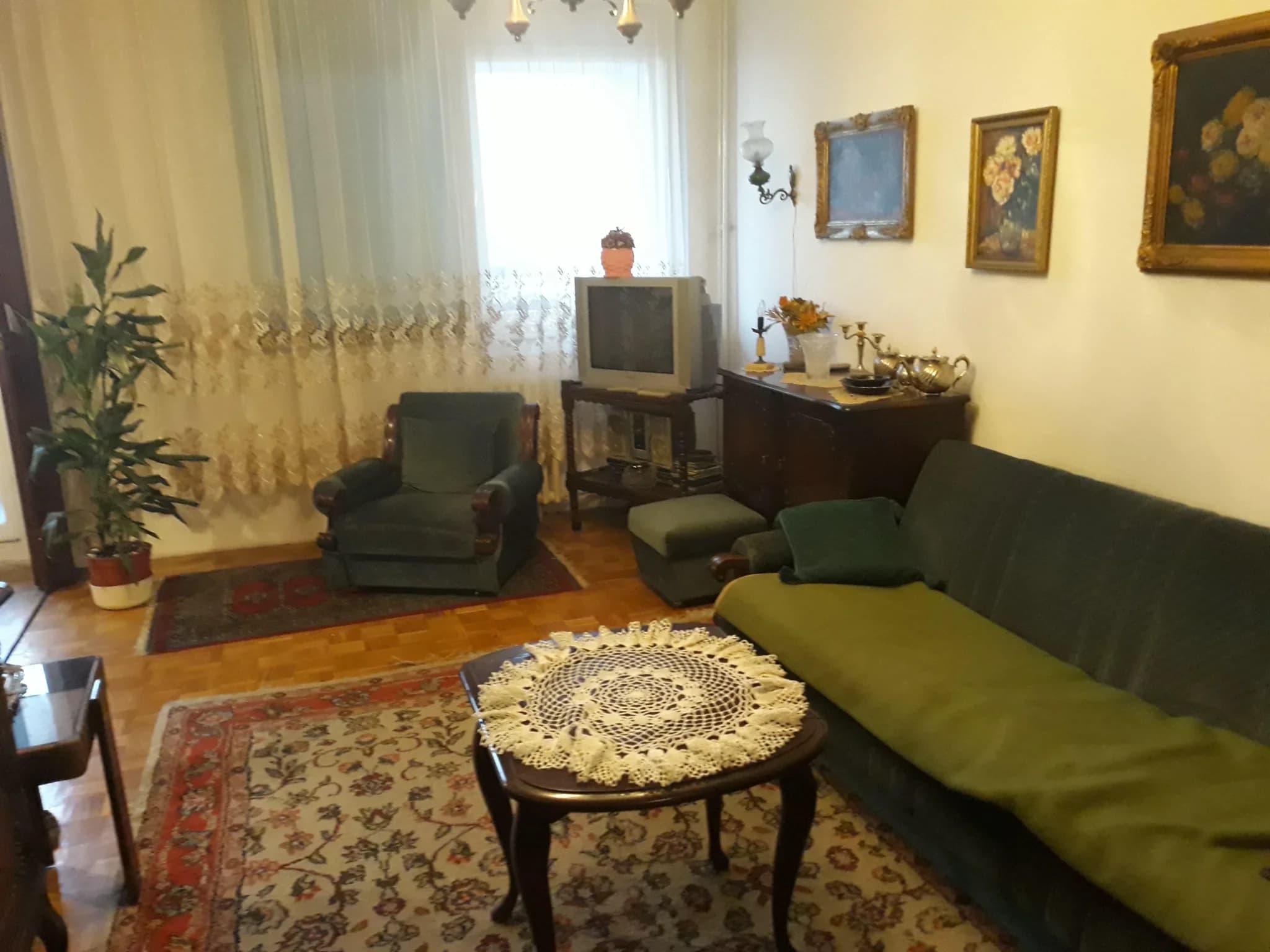 Izdajem konforan, lep, nameštem 2.5 sobni stan, površine 68m2, 6.sprat, naselje Medaković III