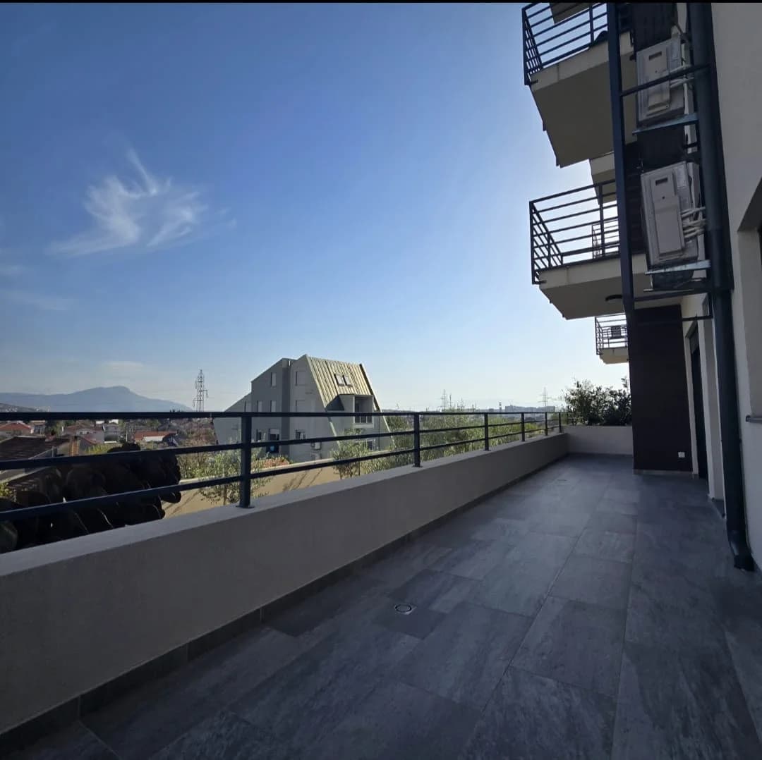 PRODAJA – Dvosoban stambeno-Poslovni prostor (71m2), Podgorica, Gorica C – 222.000€