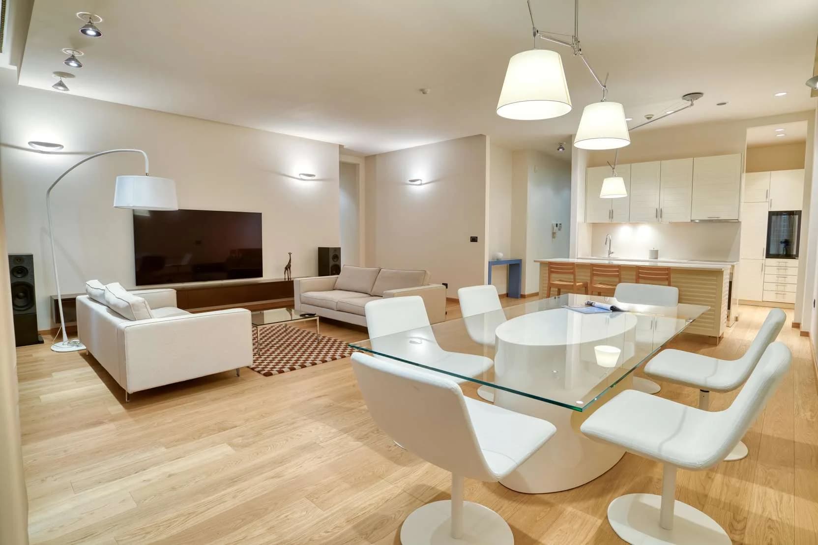 IZDAVANJE – Dvosoban stan (120m2), Podgorica, Capital Plaza – 3.000€