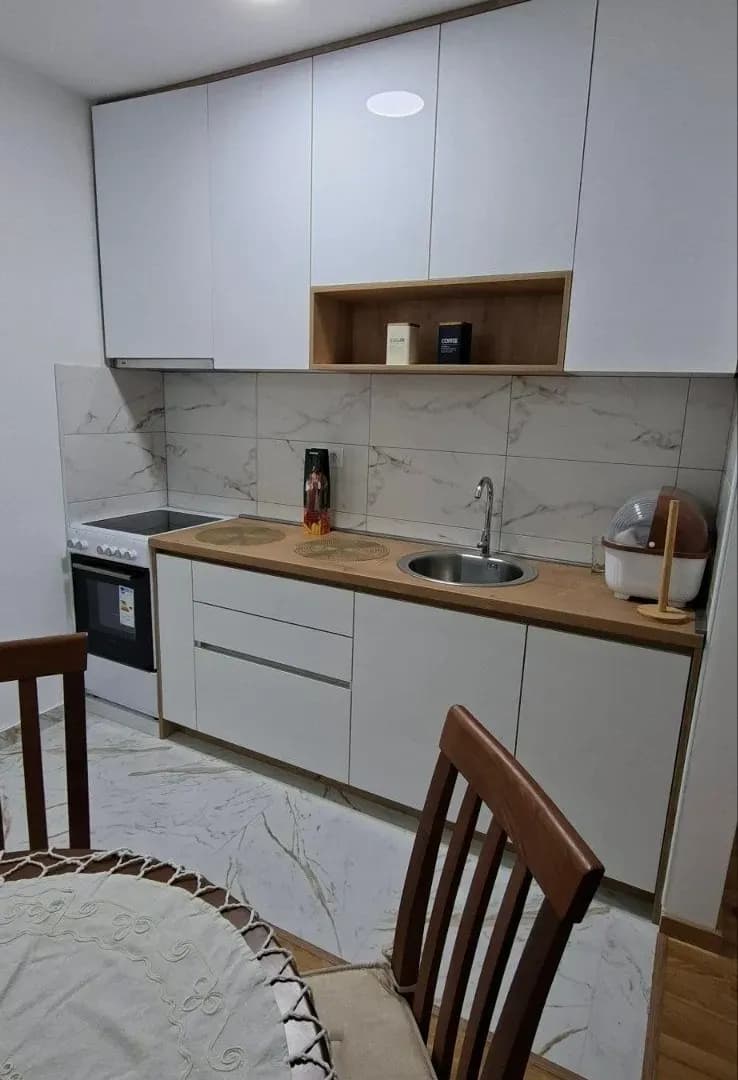 Izdavanje, dvosoban stan, 47m², Zagorič, Podgorica