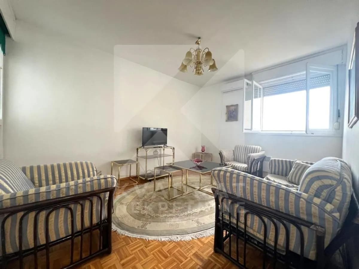 Izdavanje, dvosoban stan, 65m², Momišići, Podgorica