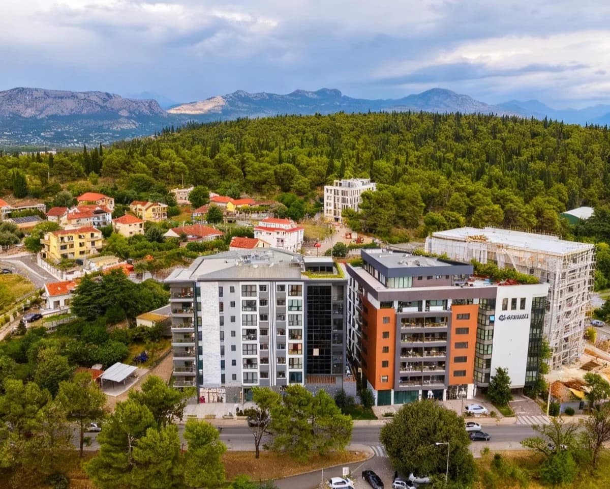 IZDAVANJE – Dvosoban stan (66m2), Podgorica, Vezirov Most – 750€