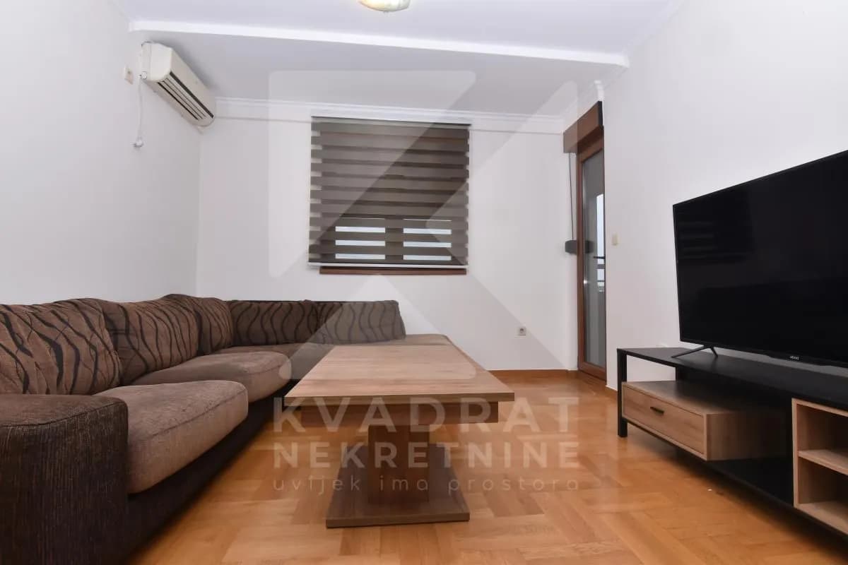 Izdavanje, dvosoban stan, 67m², Stari Aerodrom, Podgorica