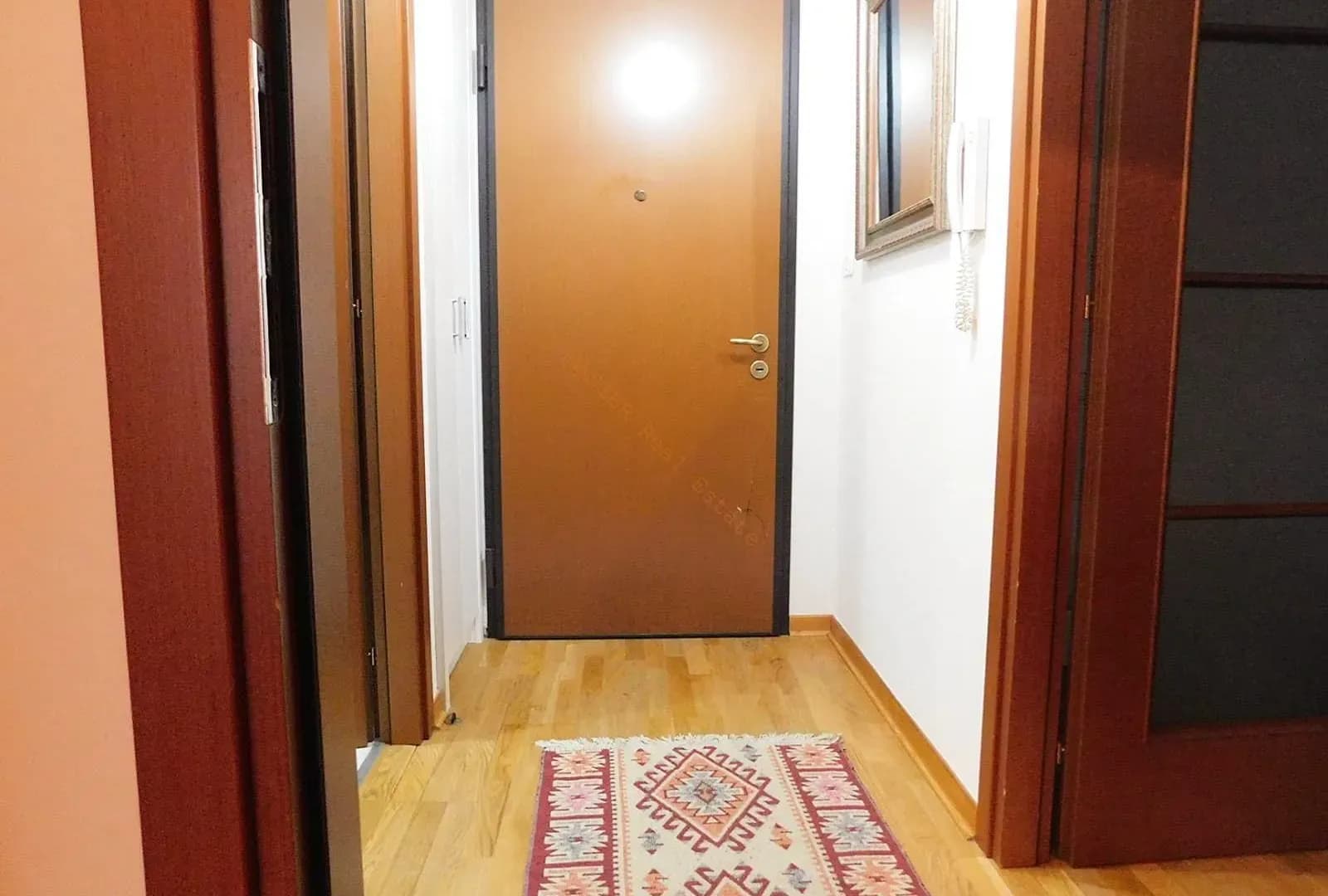 Izdavanje, jednosoban stan, 45m², City Kvart, Podgorica