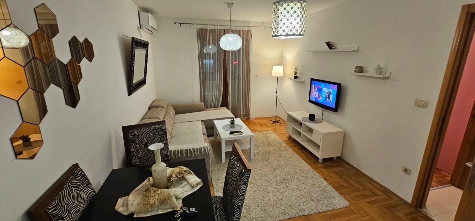 Izdavanje, jednosoban stan, 45m², Stari Aerodrom, Podgorica