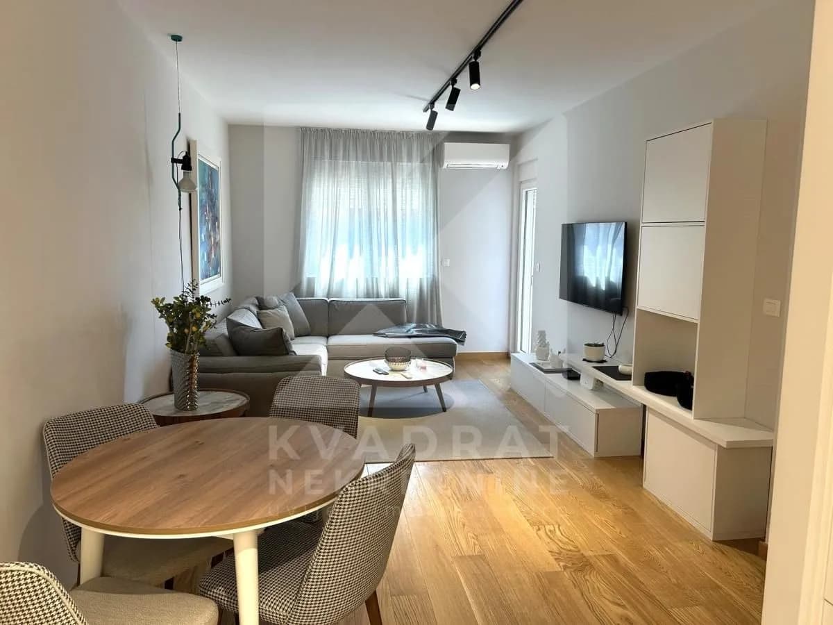 Izdavanje, jednosoban stan, 48m², New City, Podgorica