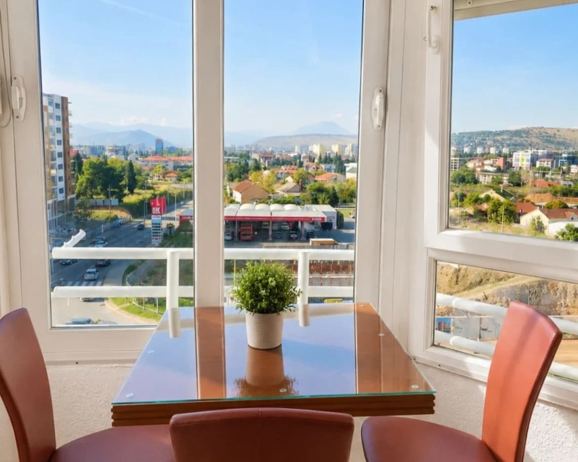 IZDAVANJE – Jednosoban stan (50m2), Podgorica, Stari Aerodrom – 450€