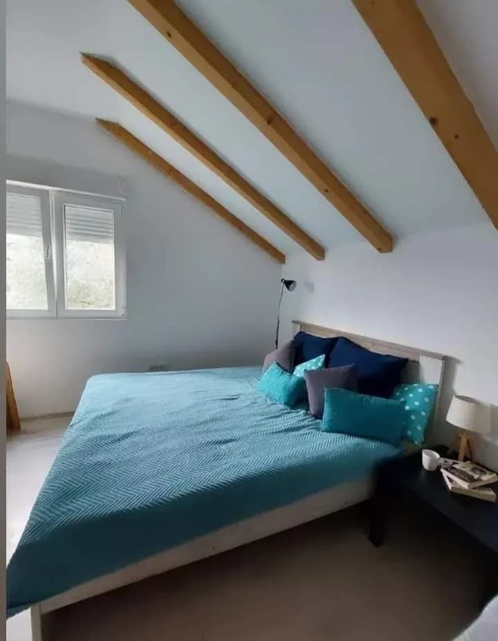 Izdavanje, jednosoban stan, 57m², Kavač, Kotor