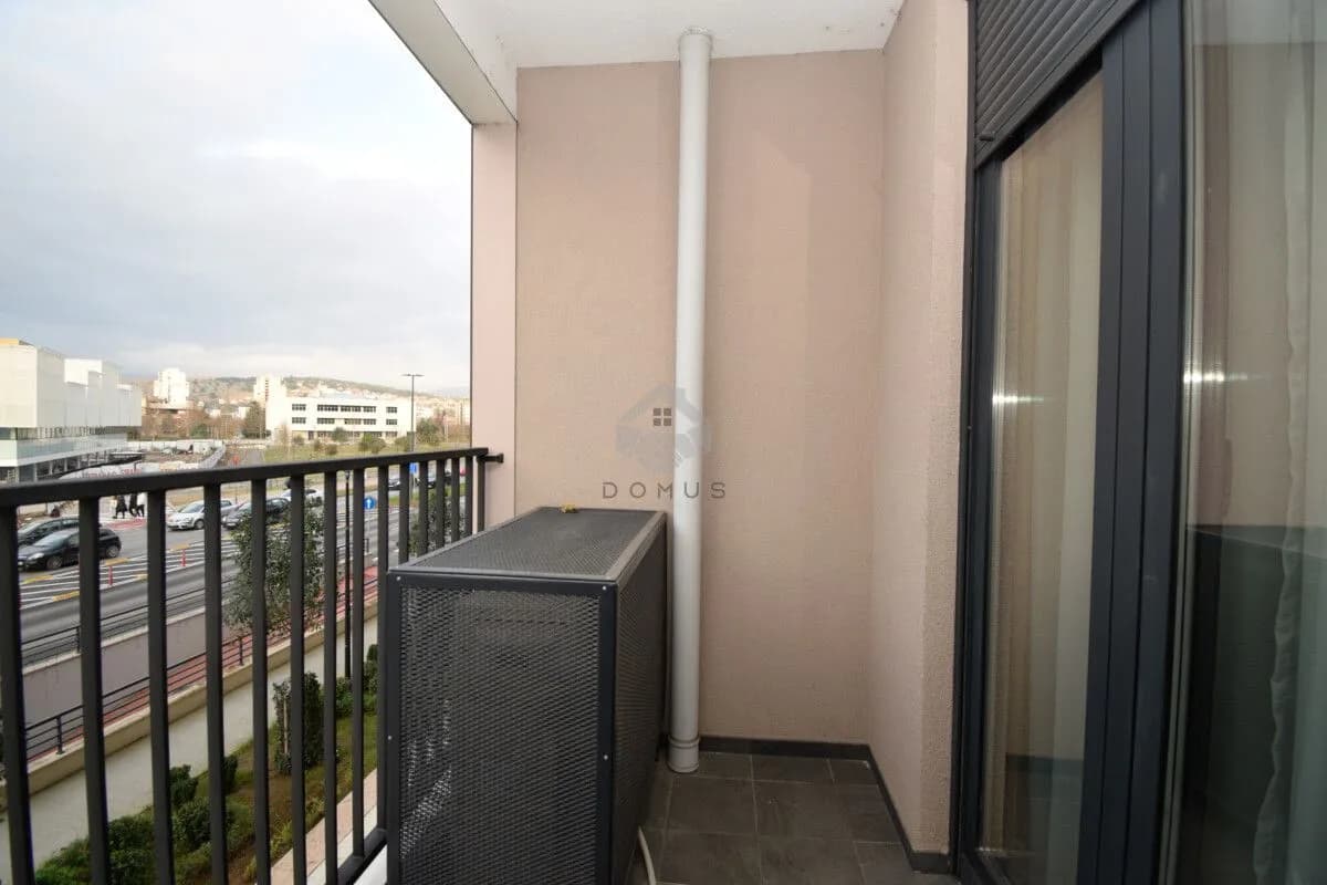 Izdavanje, jednosoban stan, 61m², Podgorica, Crna Gora