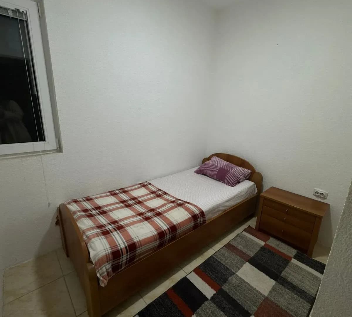 Izdavanje, kuća, 180m², Ilino, Bar