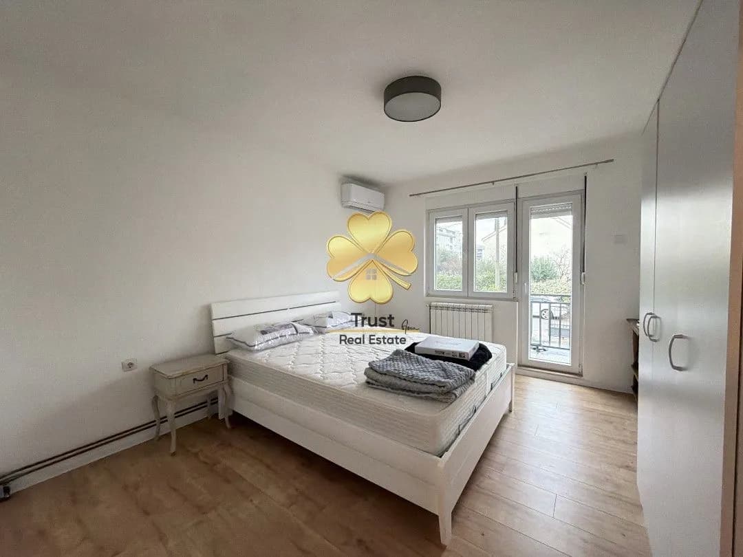 Izdavanje, kuća, 200m², Tološi, Podgorica