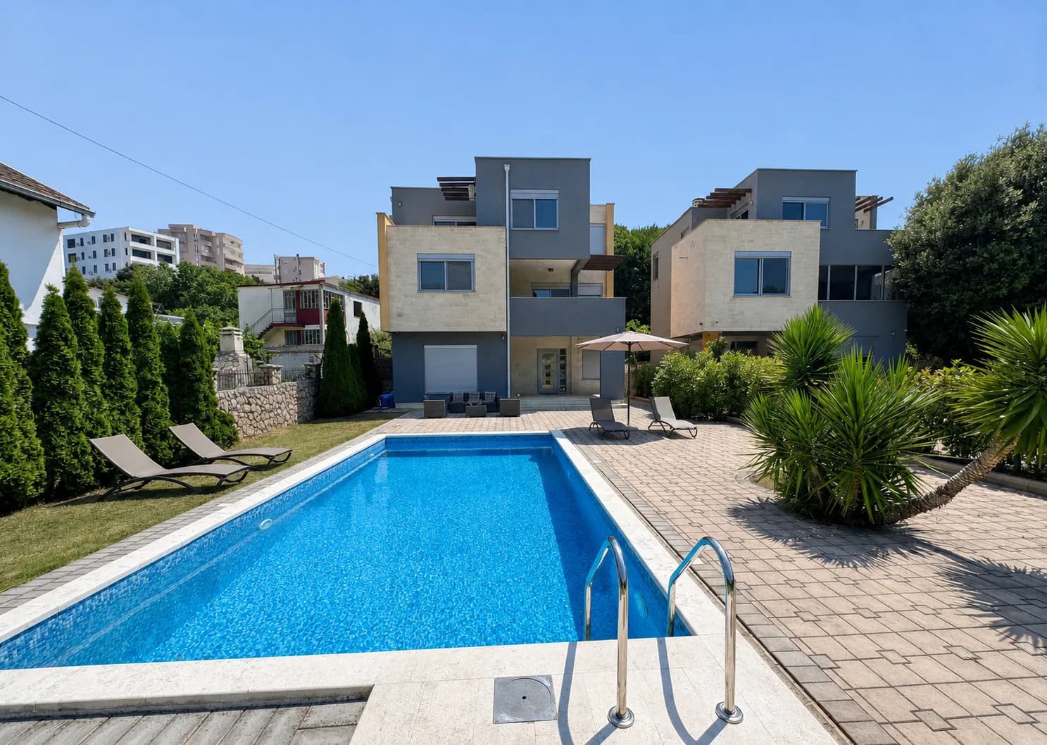 Izdavanje, Kuća ili Vila, 250m2, Utjeha, Bar