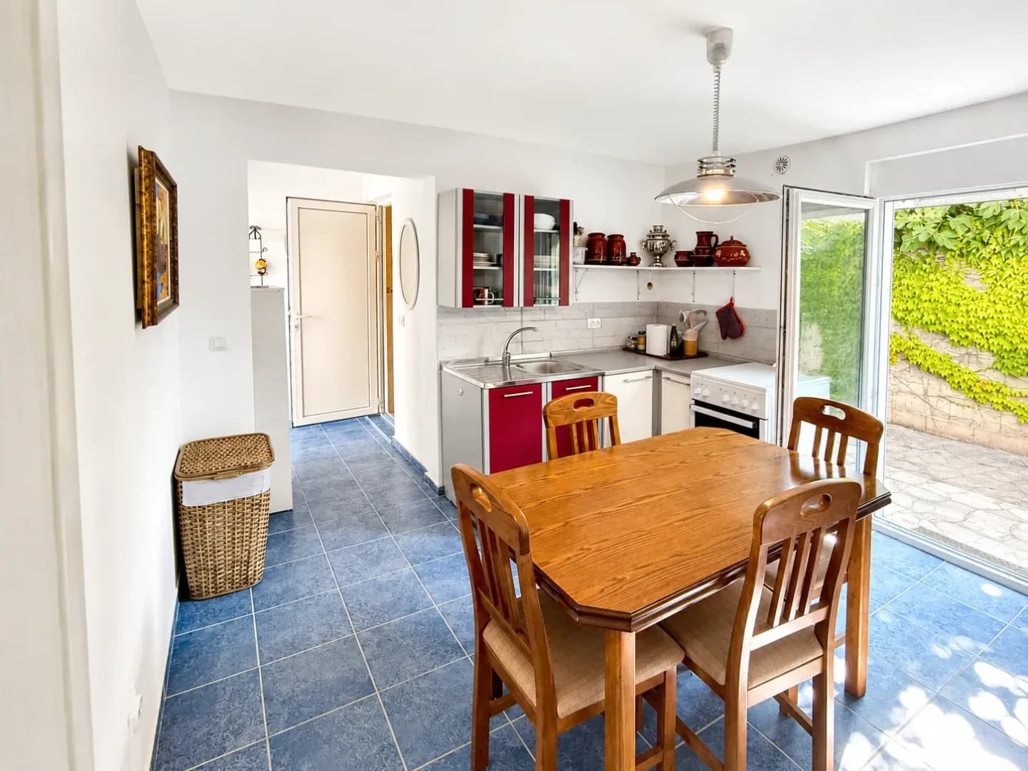 Izdavanje, kuća ili vila, 75m2, Dobra Voda, Budva