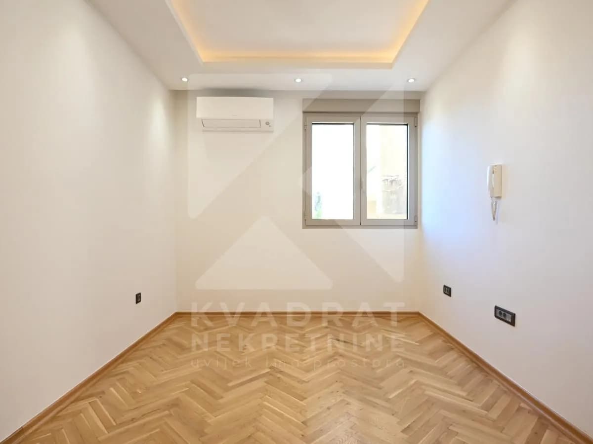 Izdavanje, poslovni prostor, 106m², Baston, Podgorica