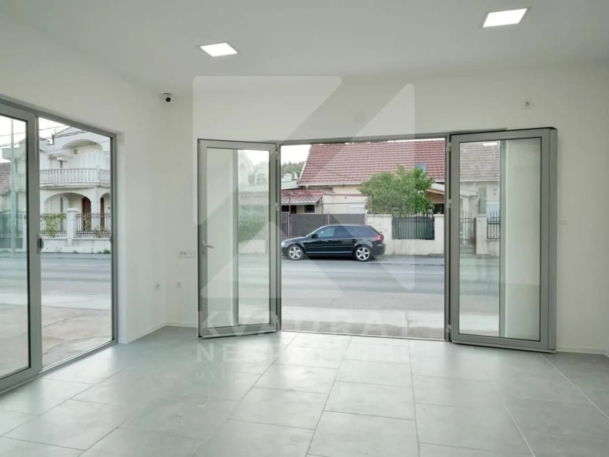Izdavanje, poslovni prostor, 30m², Masline, Podgorica