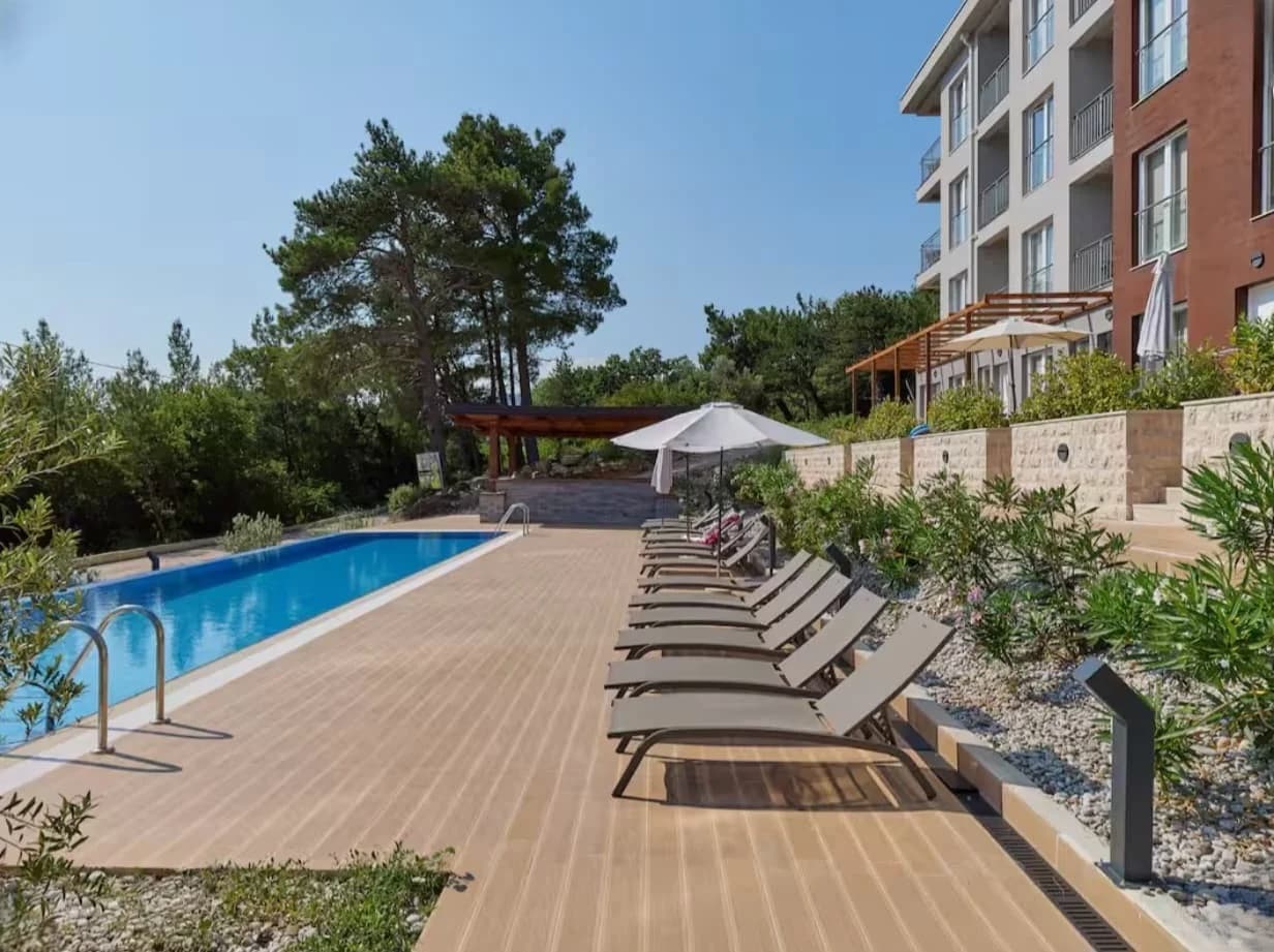 PRODAJA – Jednosoban stan (25m2), Tivat, Kavač – 75.000€