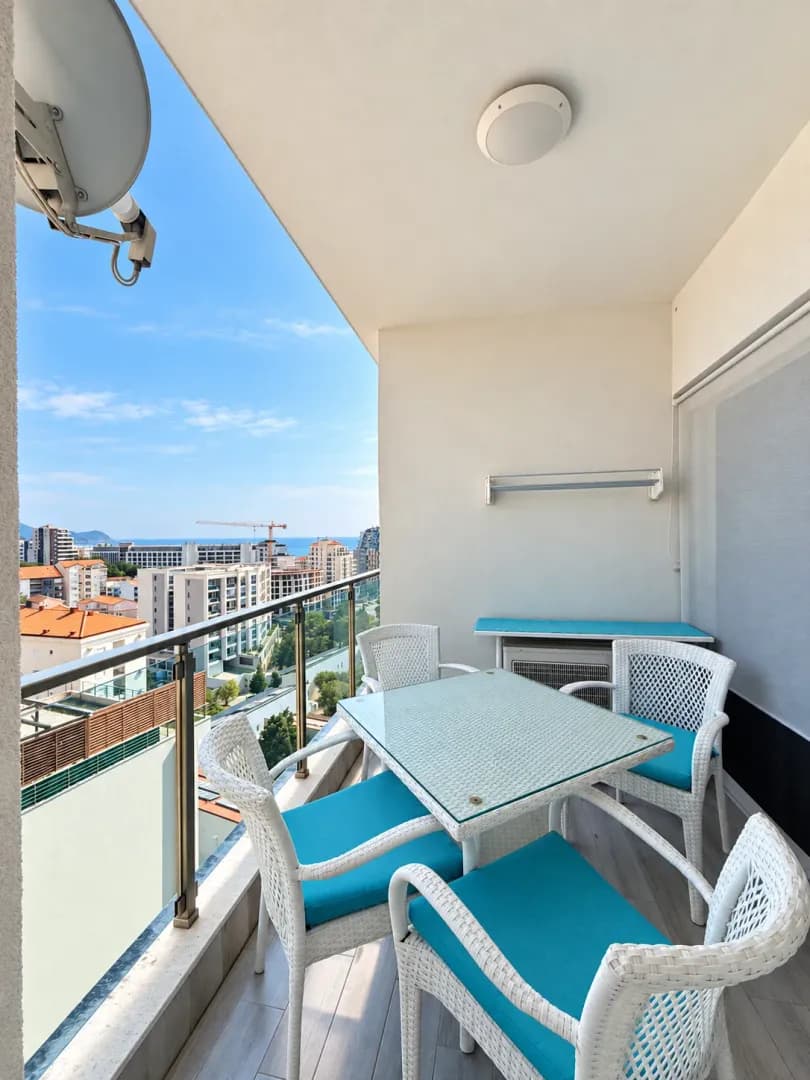 Izdavanje, Stan, 40m2, Bečići, Budva