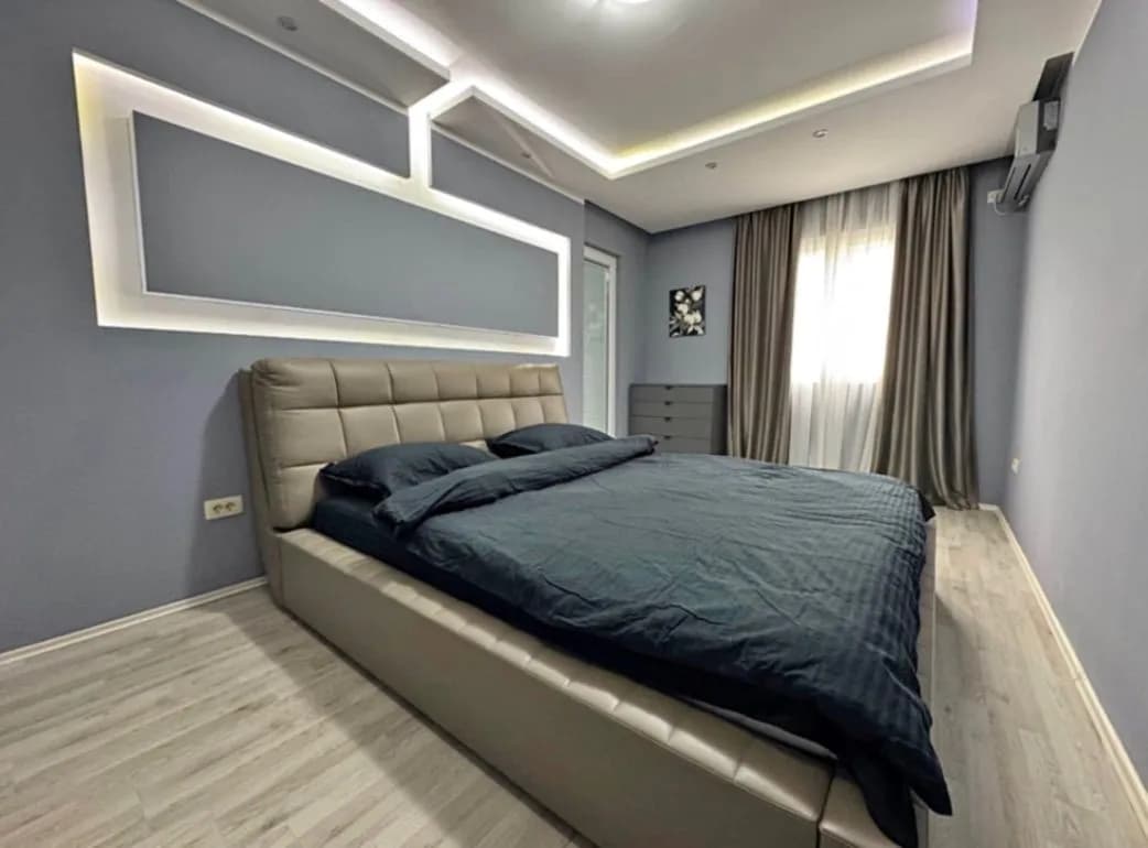 Izdavanje, trosoban stan, 90m², Budva okolina, Budva