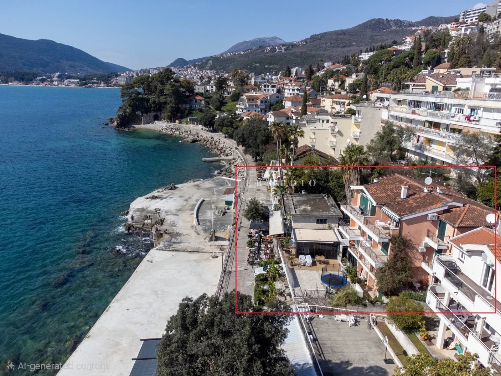 Jednosoban stan sa velikom terasom na prvoj liniji do mora