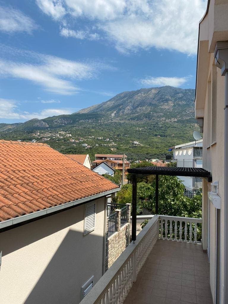 Kuća u Dobroj Vodi br. 2152
