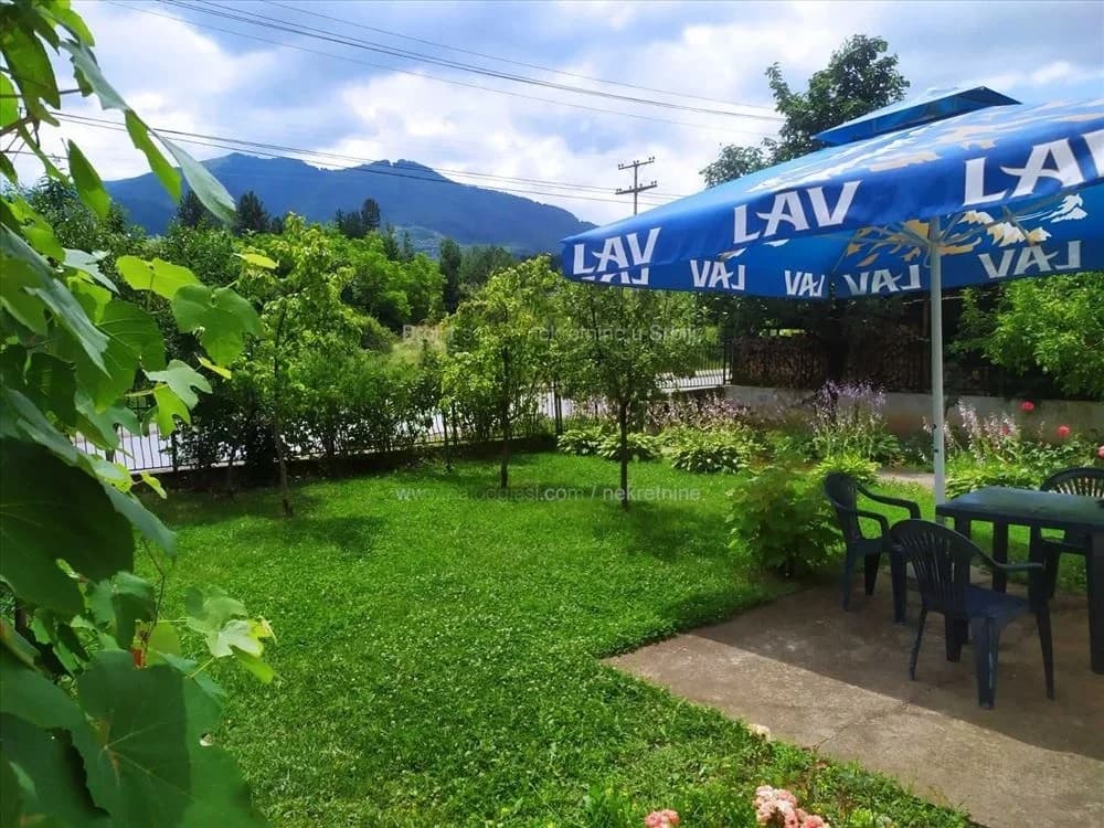 Kuca u Surdulici,180m2,6ari placa