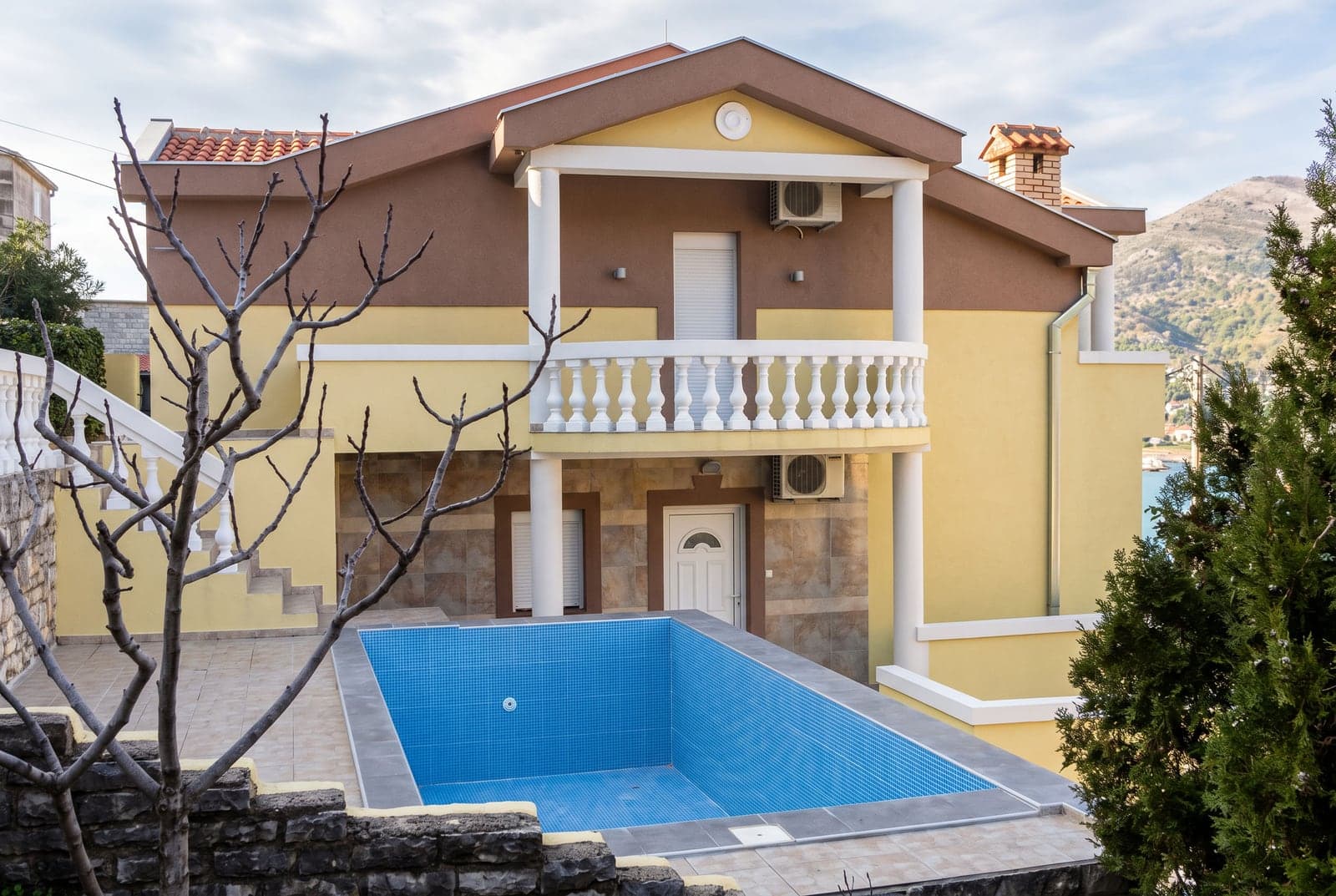 Kuća u Tivtu №2833