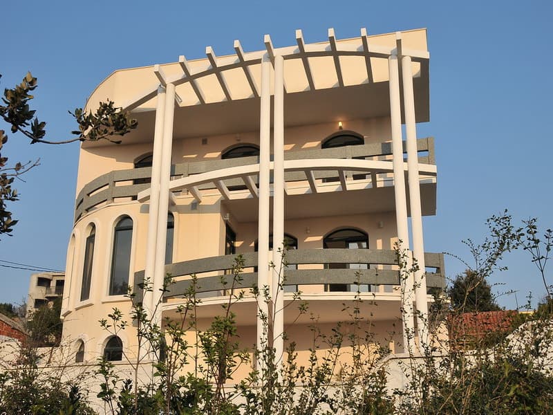 Kuća u Utehi №632