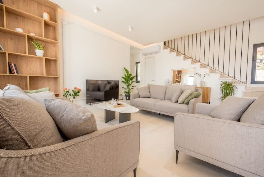 Modern four-Bedroom Villa with Infinity Pool and Stunning Sea Views – Mrcevac, Tivat