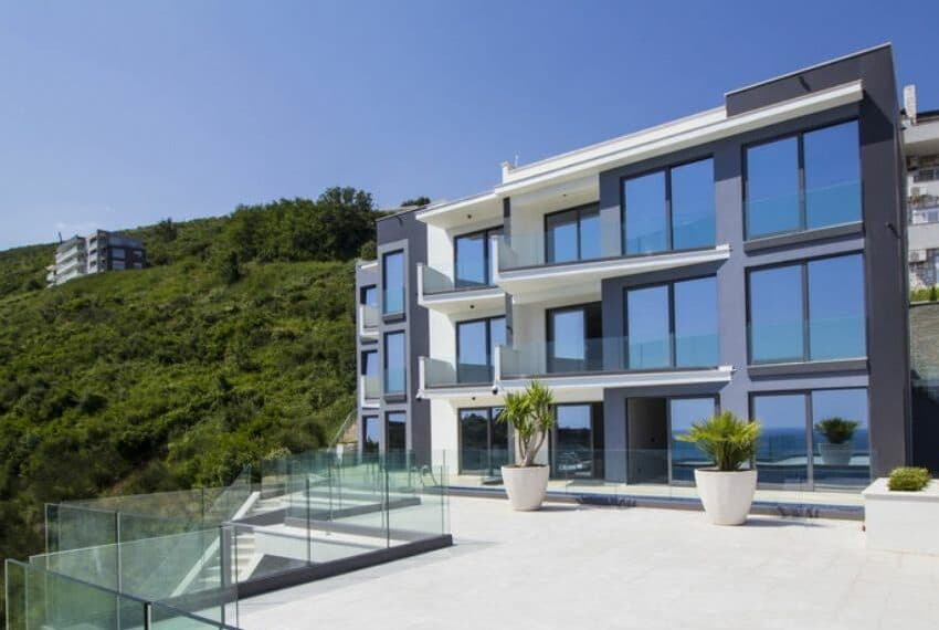 Modern villa with panoramic views of Budva riviera