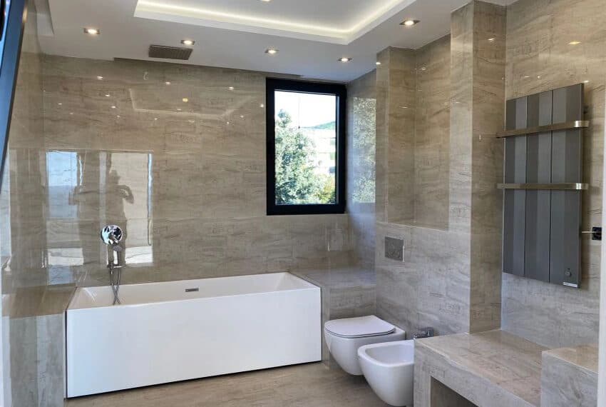 Modren villa close to the sea, Bar Area